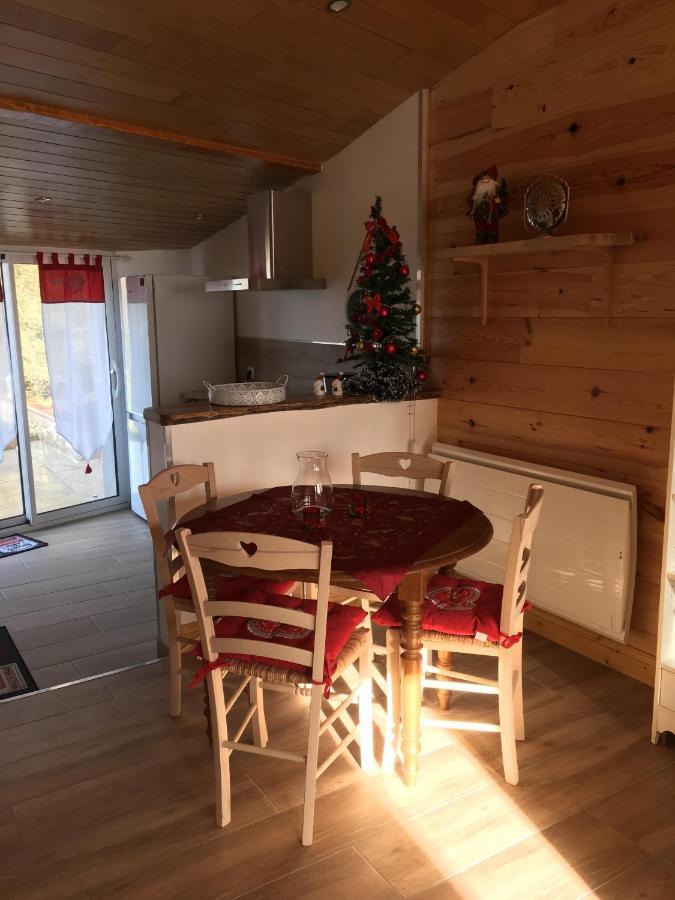 Logement Paisible A La Campagne Aubarede Dış mekan fotoğraf