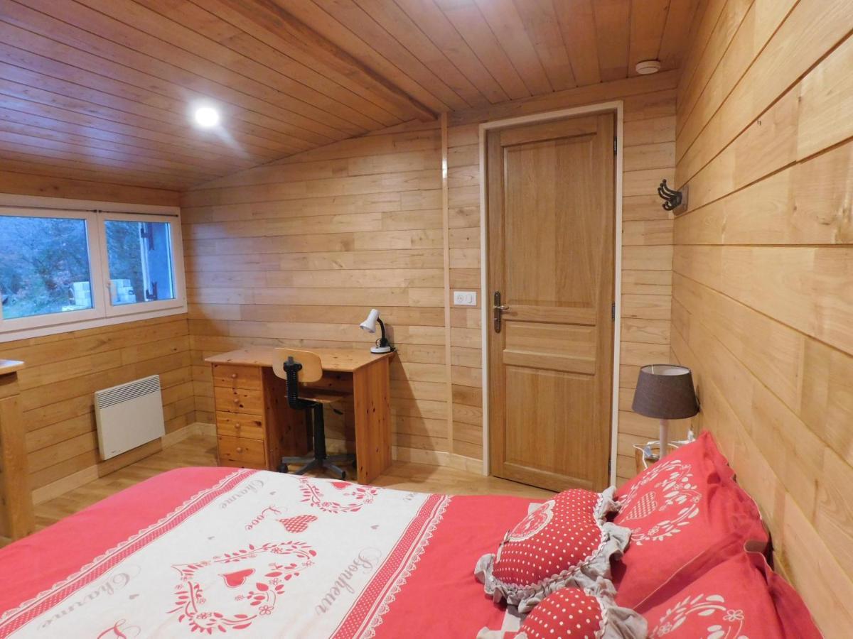 Logement Paisible A La Campagne Aubarede Dış mekan fotoğraf